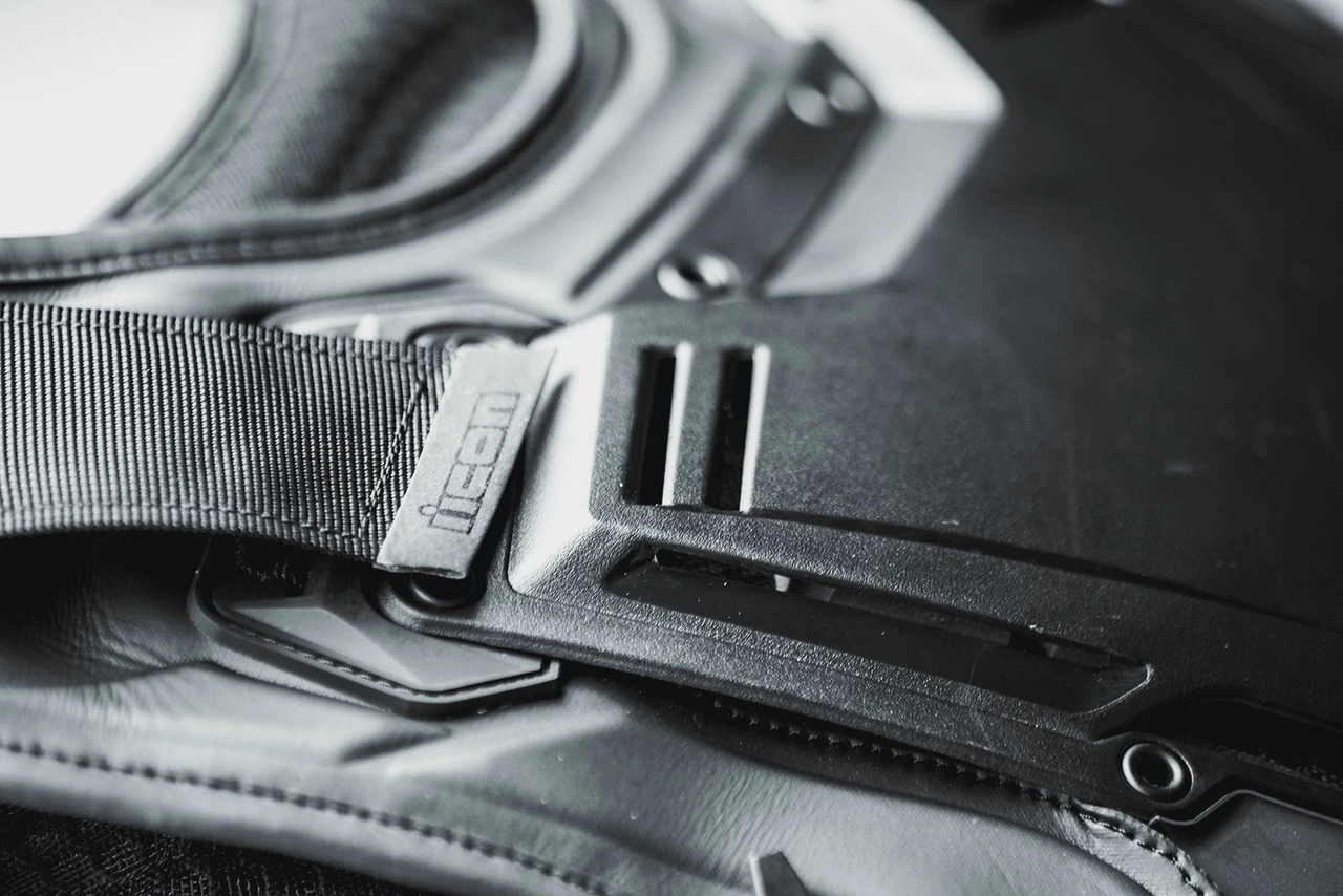 Icon Field Armor 3 Vest - Image 6