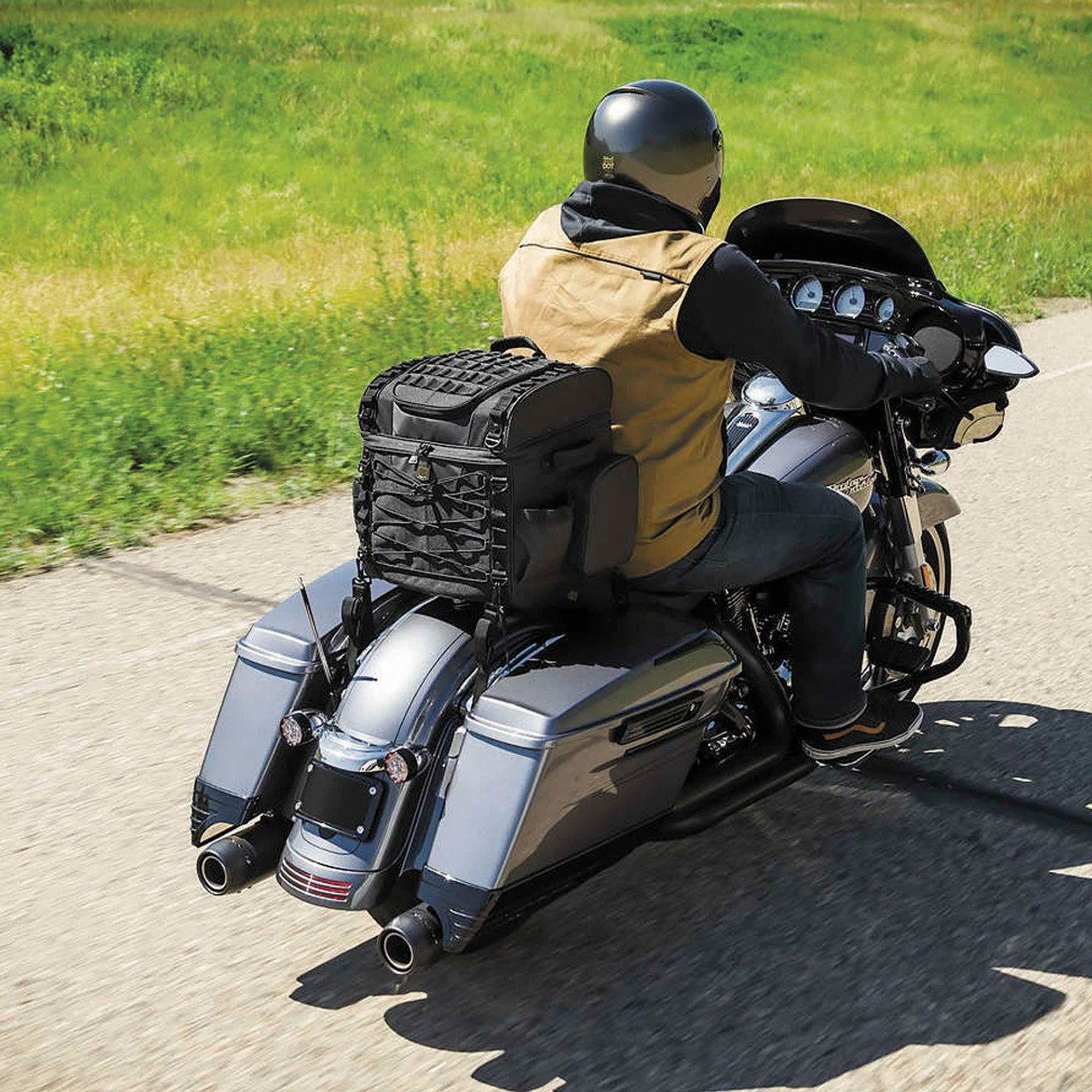 Kuryakyn Momentum Vagabond Bag - Image 3