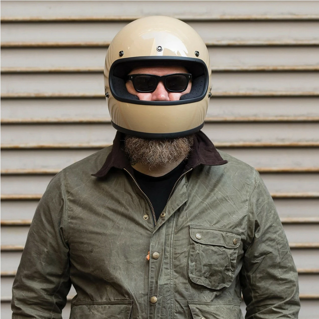Biltwell Gringo ECE Gloss Coyote Tan Helmet 11 Biltwell Gringo ECE Gloss Coyote Tan Helmet - Image 9