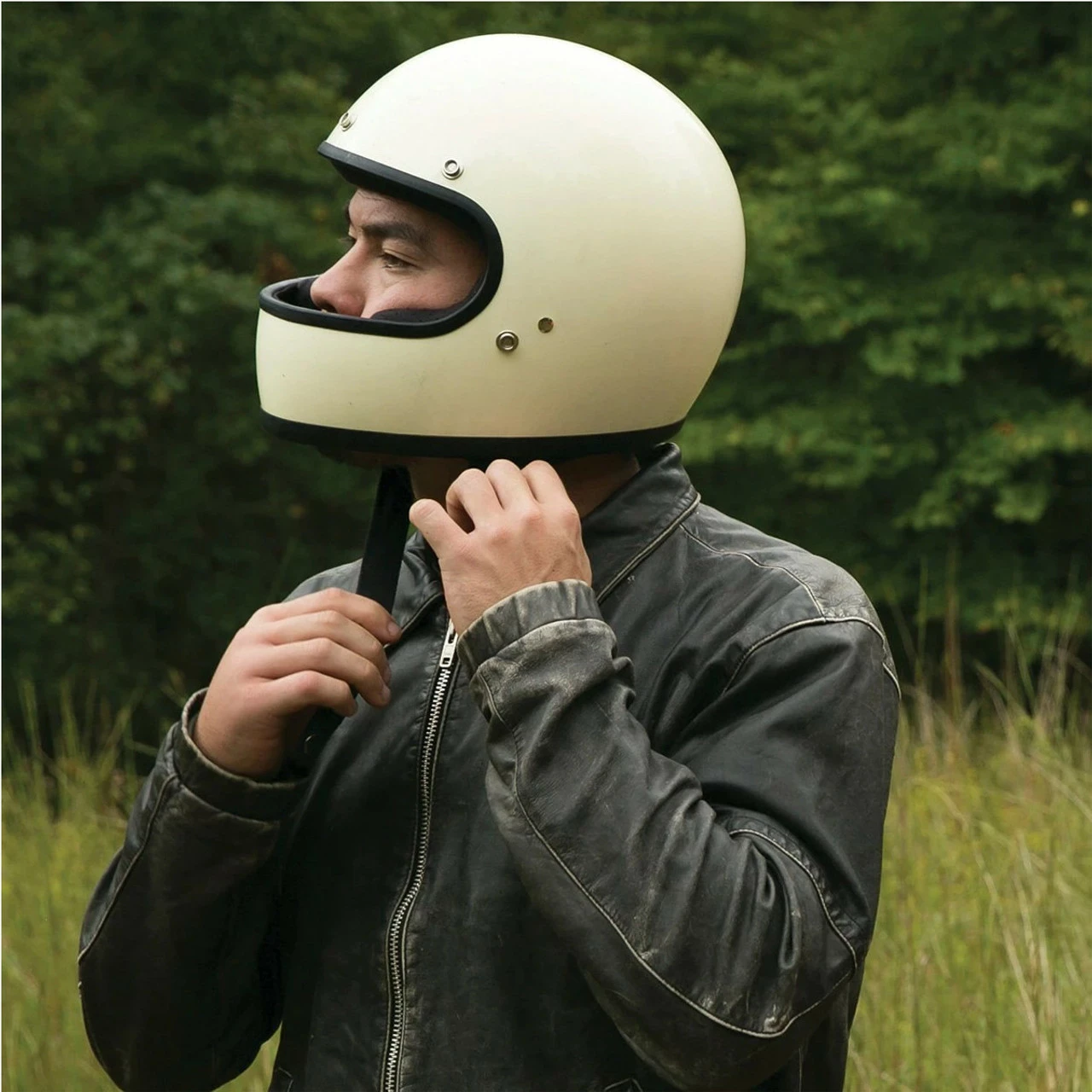 Biltwell Gringo ECE Gloss Vintage White Helmet 10 Biltwell Gringo ECE Gloss Vintage White Helmet - Image 8