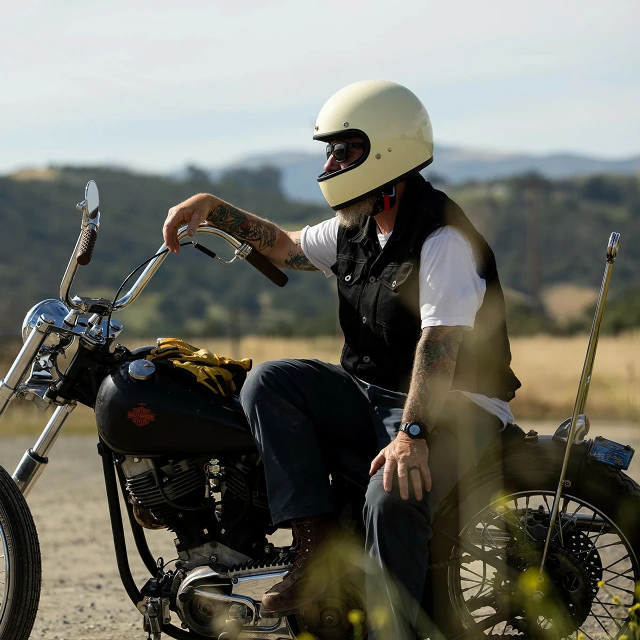 Biltwell Gringo ECE Gloss Vintage White Helmet 11 Biltwell Gringo ECE Gloss Vintage White Helmet - Image 9