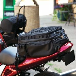 Kuryakyn Momentum Roamer Tail Bag -100 Percent Shop kuryakyn momentum roamer tail bag detail view 6 62480.1590570722